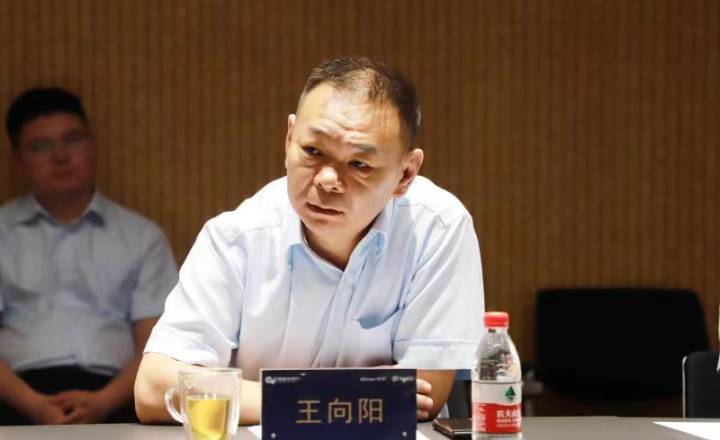 楷啟華章 共建新篇|楷林置業(yè)與中國建設(shè)銀行鄭州金水支行戰(zhàn)略簽約儀式舉辦